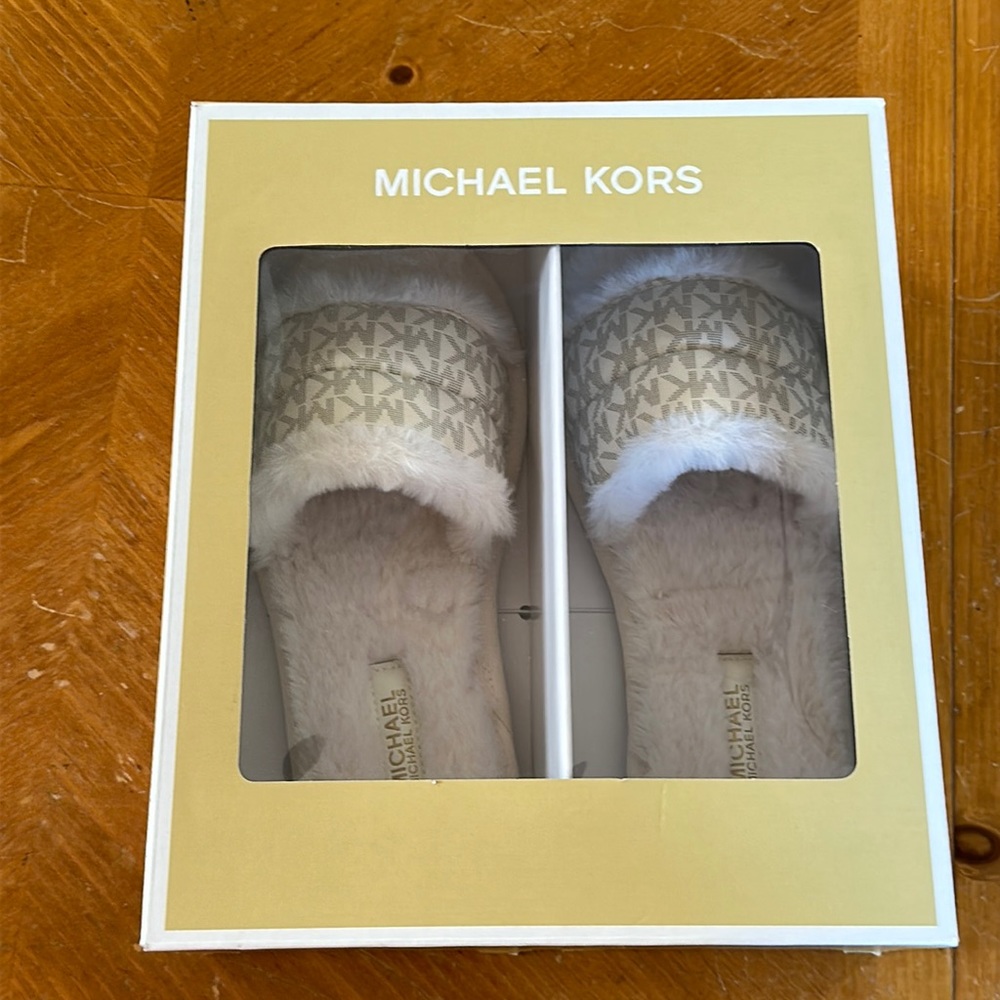 Women’s Michael Kors Jet Set Slide MK Logo Vanilla Cream Faux Fur Size 8 NEW